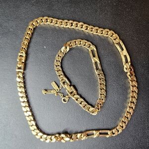 Gold Chain Necklace and Bracelet Set